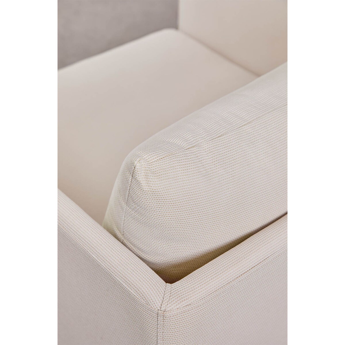 Zestaw ogrodowy: 3-osobowa sofa, 2 fotele i 2 okrągłe stoliki z drewna akacji Olivia