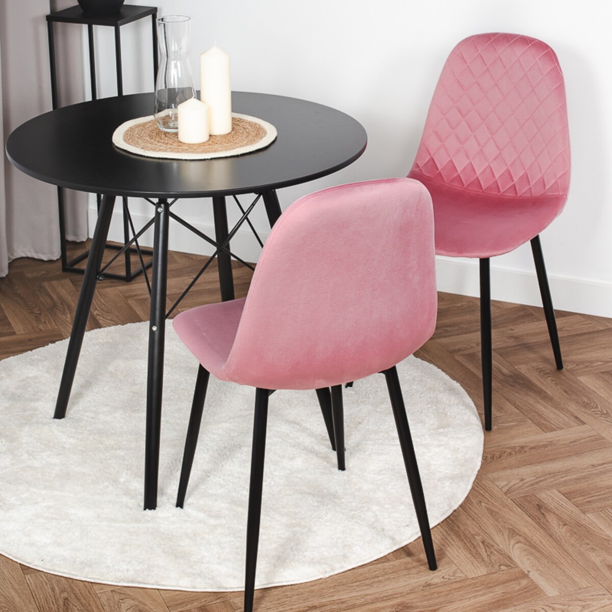 Krzesło tapicerowane nowoczesne pikowane do salonu jadalni różowe