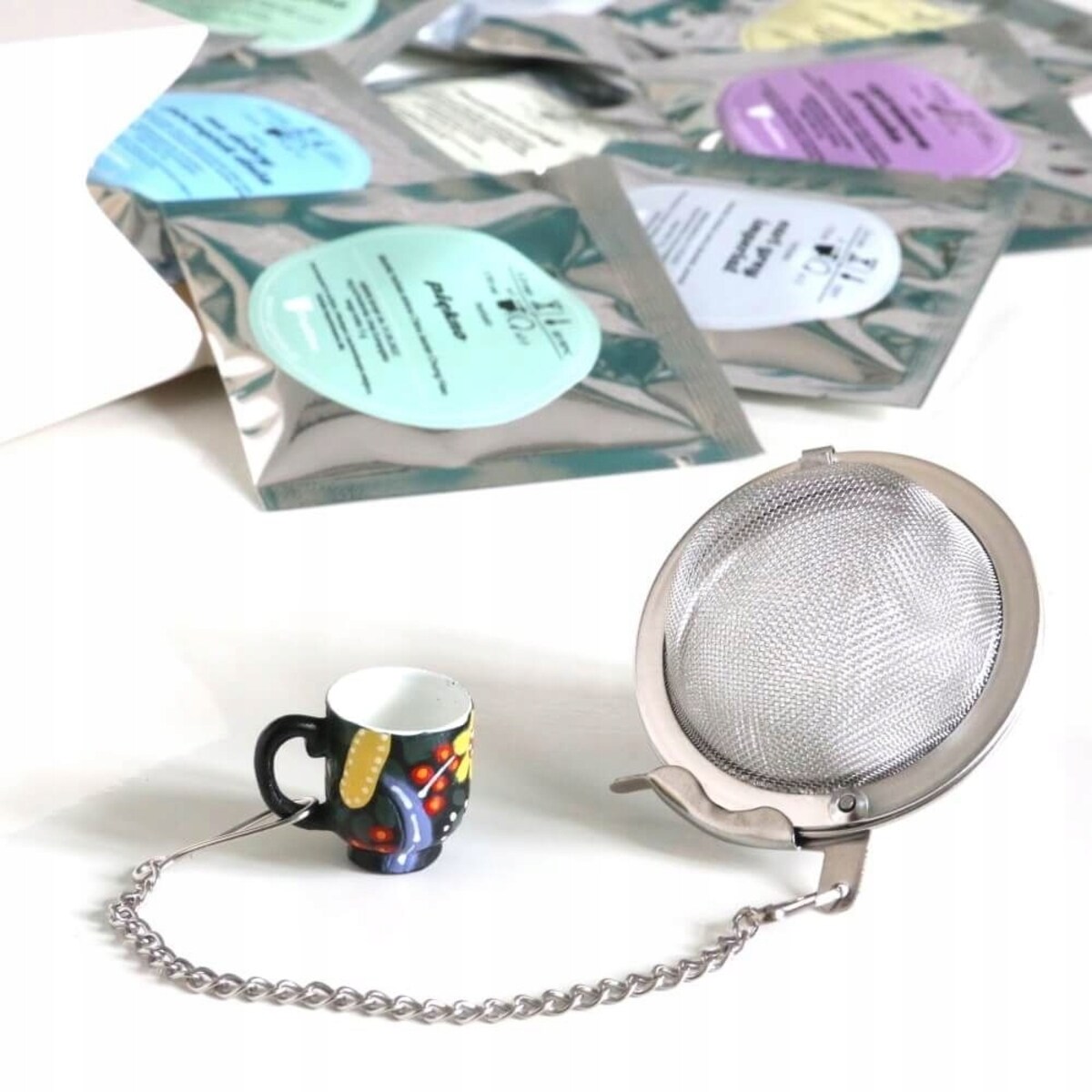 Wiosenny Box GENTLE SPRING z herbatą zaparzaczem oraz filiżanką Upominek