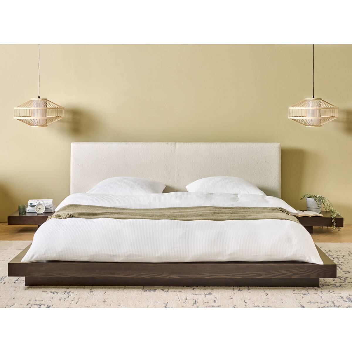 Łóżko z LED i zagłówkiem boucle 180 x 200 cm ciemne drewno ZEN