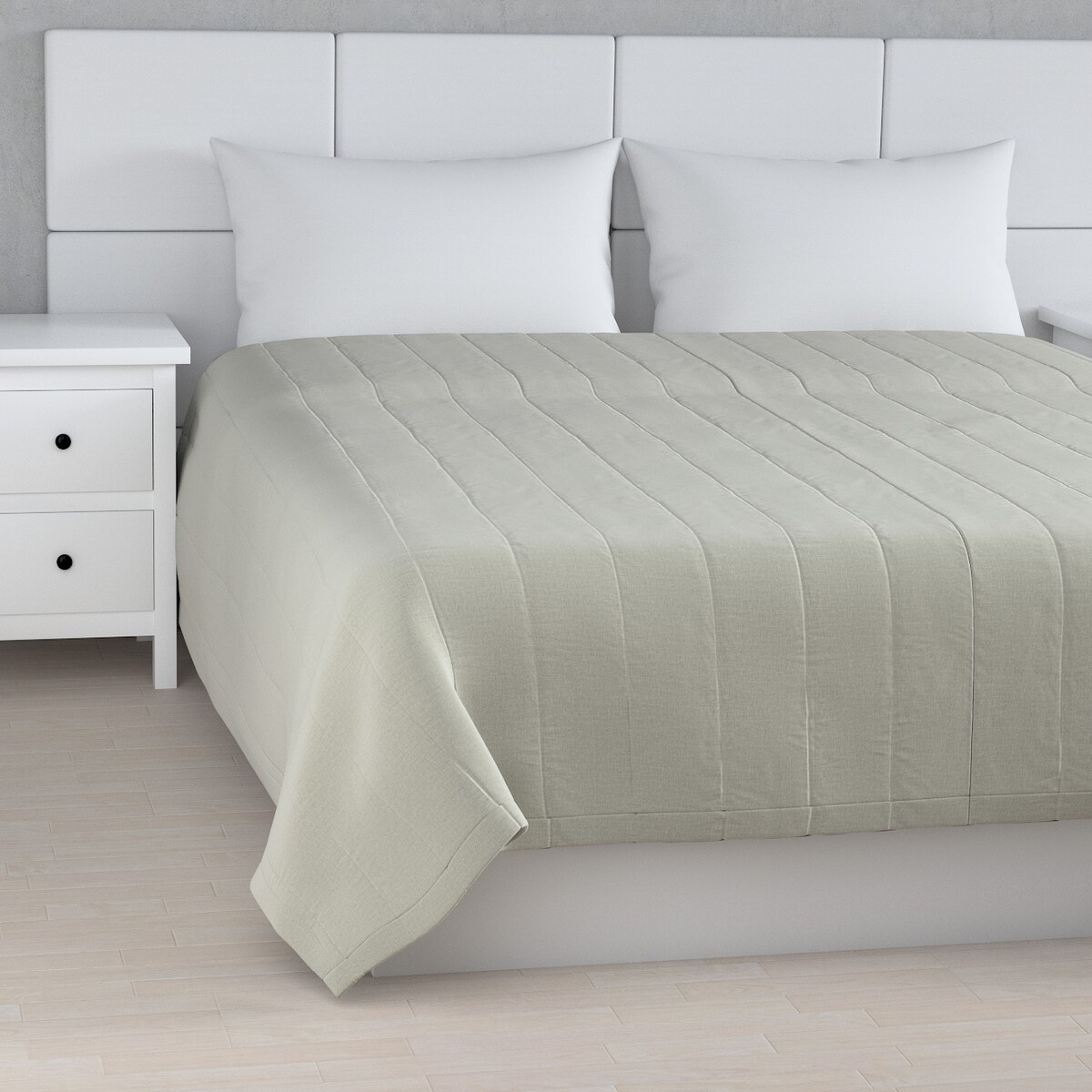 Narzuta pikowana w pasy 130x210 pastelowo miętowy welwet