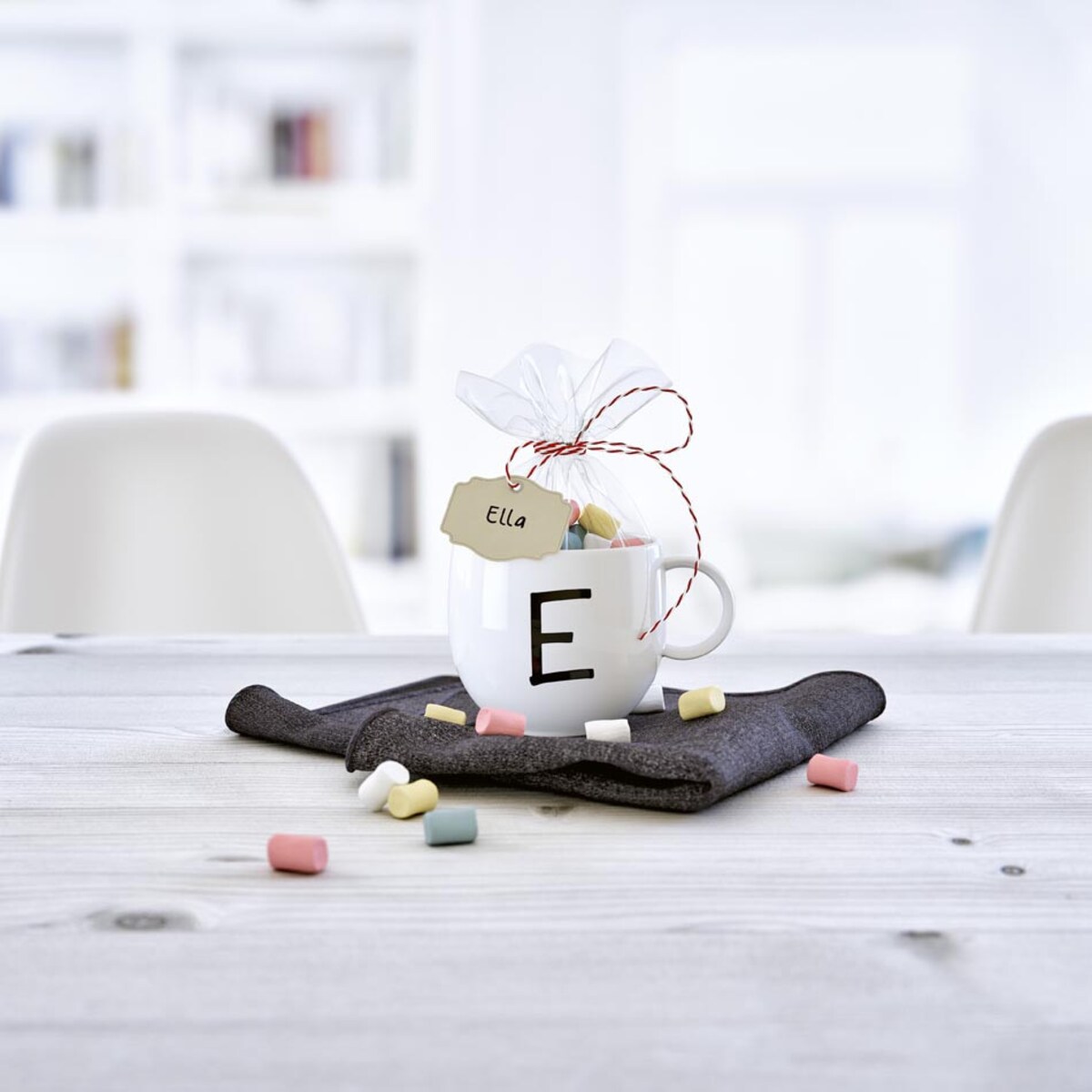 Kubek z literą E Letters, 330 ml, Villeroy & Boch