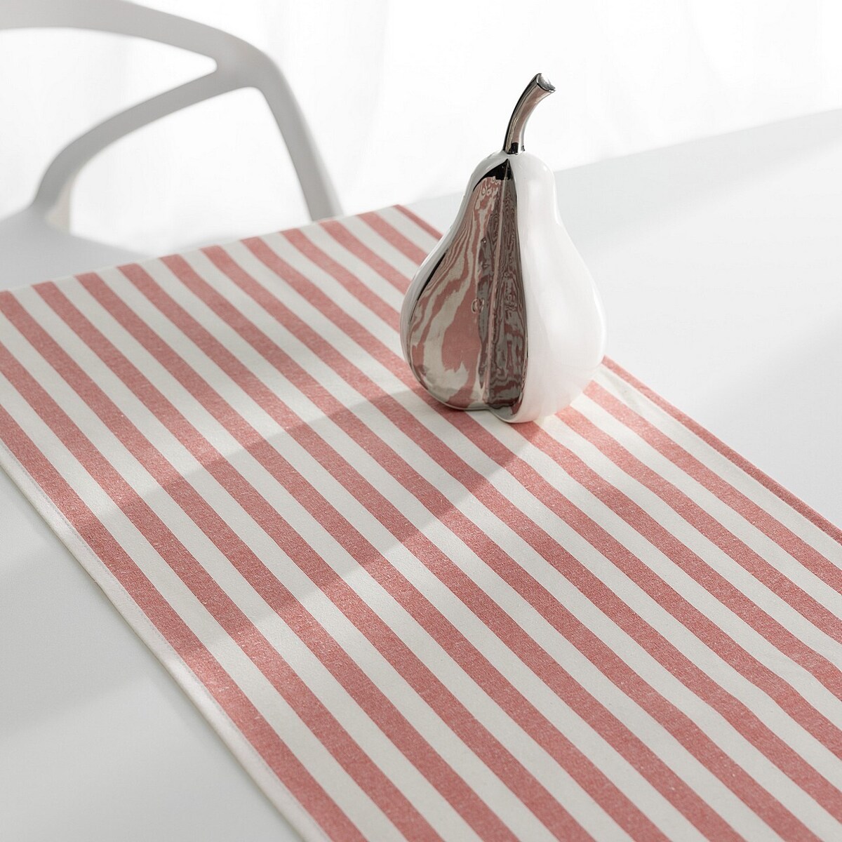 Bieżnik z falbaną 40x160 cm 40x160 czerwono-białe pasy (1,5cm)