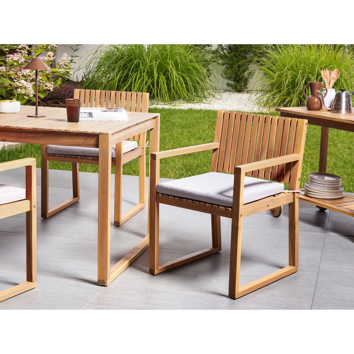 Zestaw 8 poduszek na krzesło ogrodowe SASSARI PREMIUM 46 x 46 cm Jasnoszary