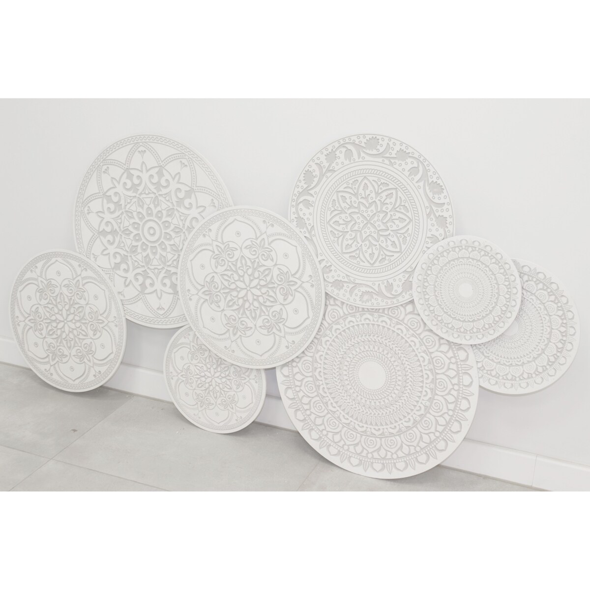 Dekoracja ścienna biała 81x153x4 cm ROZETY