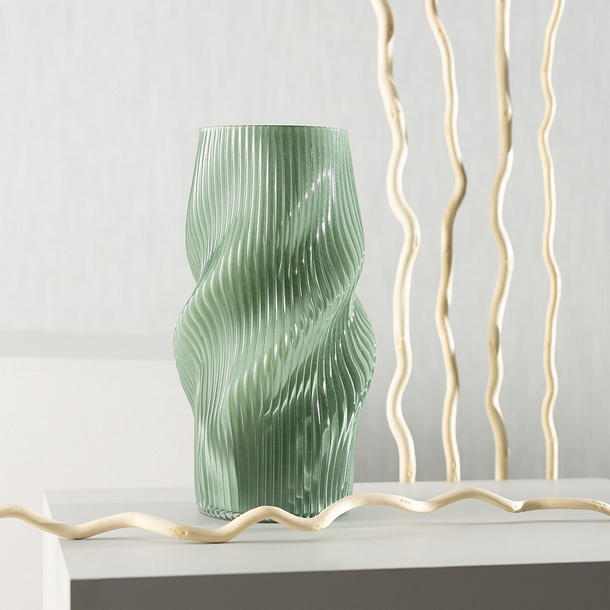 Wazon szklany gnieciony kształt VERESE, 30 cm