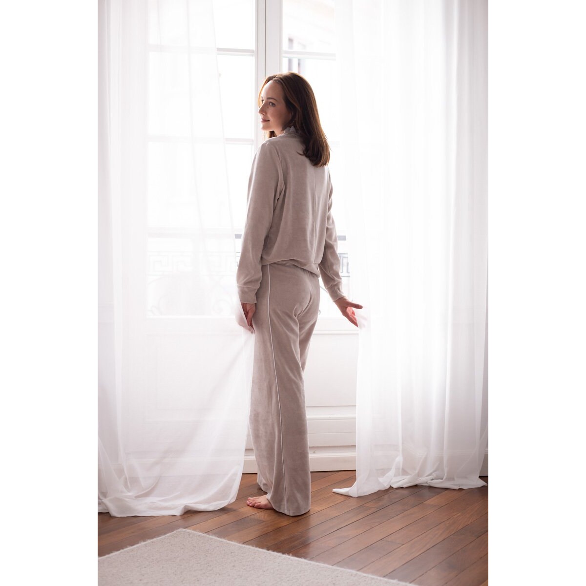 Spodnie welurowe beżowe - S/M