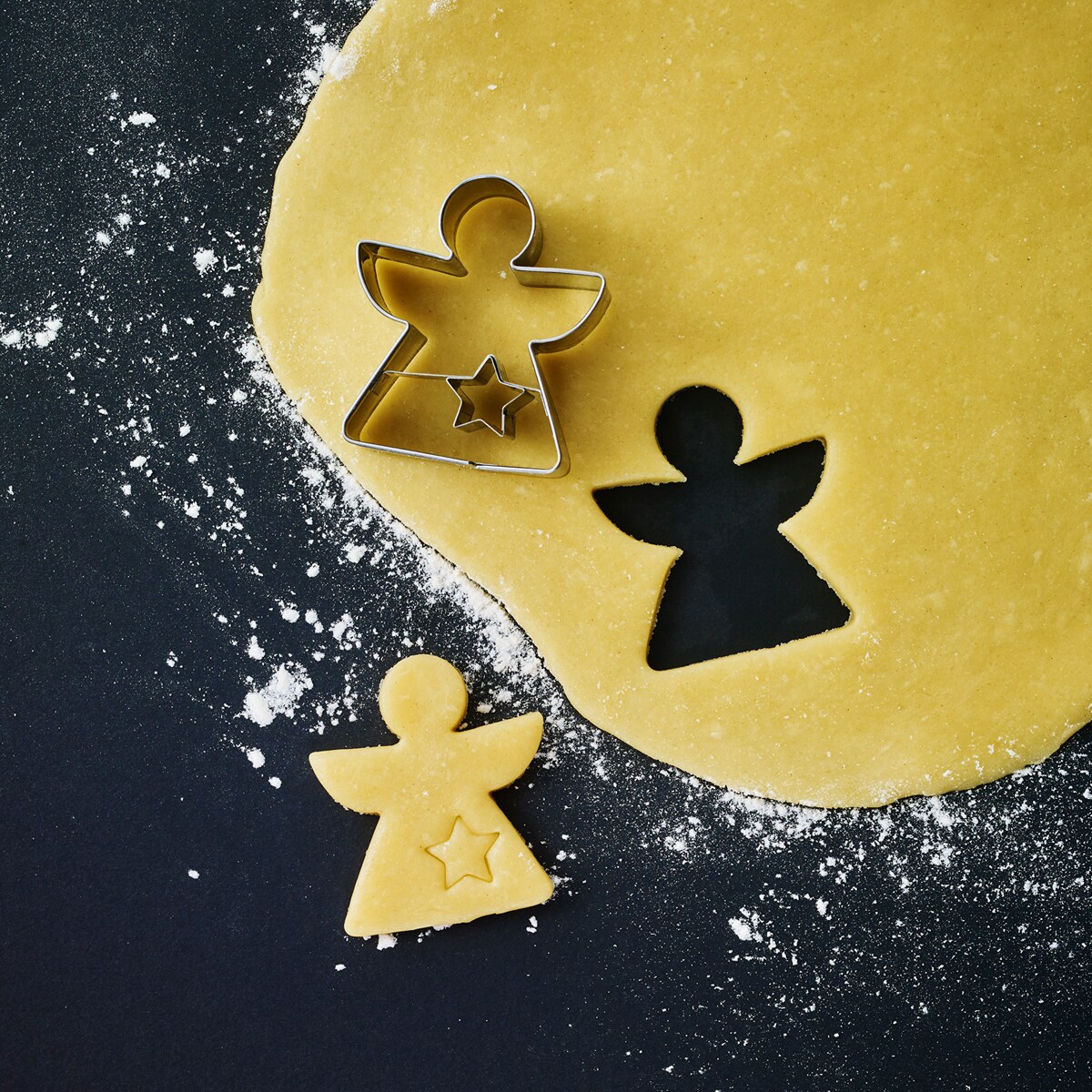 Foremka do wykrawania ciastek ANIOŁEK Z GWIAZDKĄ / Birkmann
