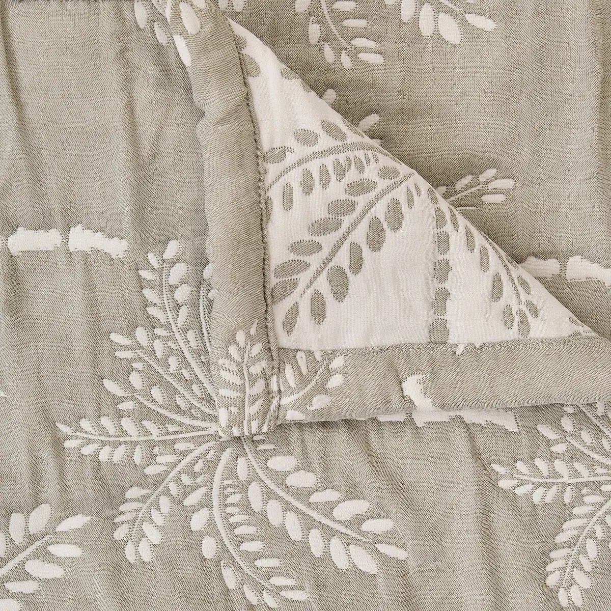 Narzuta na łóżko, zieleń seledynowa, Nuvia 240x260 cm