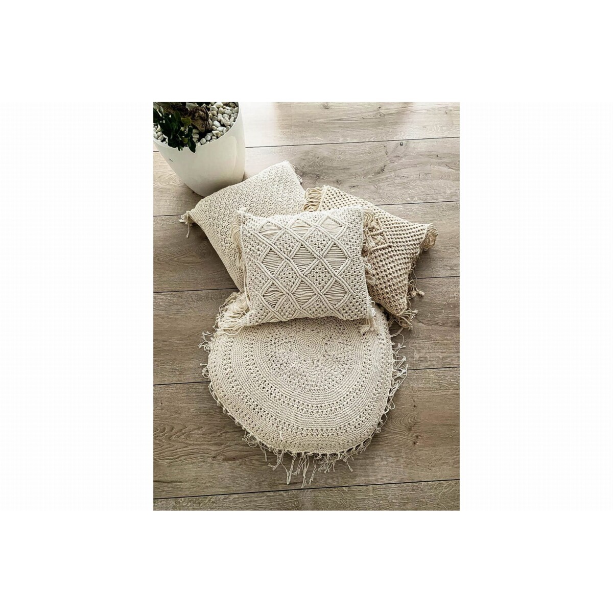 PODUSZKA MAKRAMA OKRĄGŁA