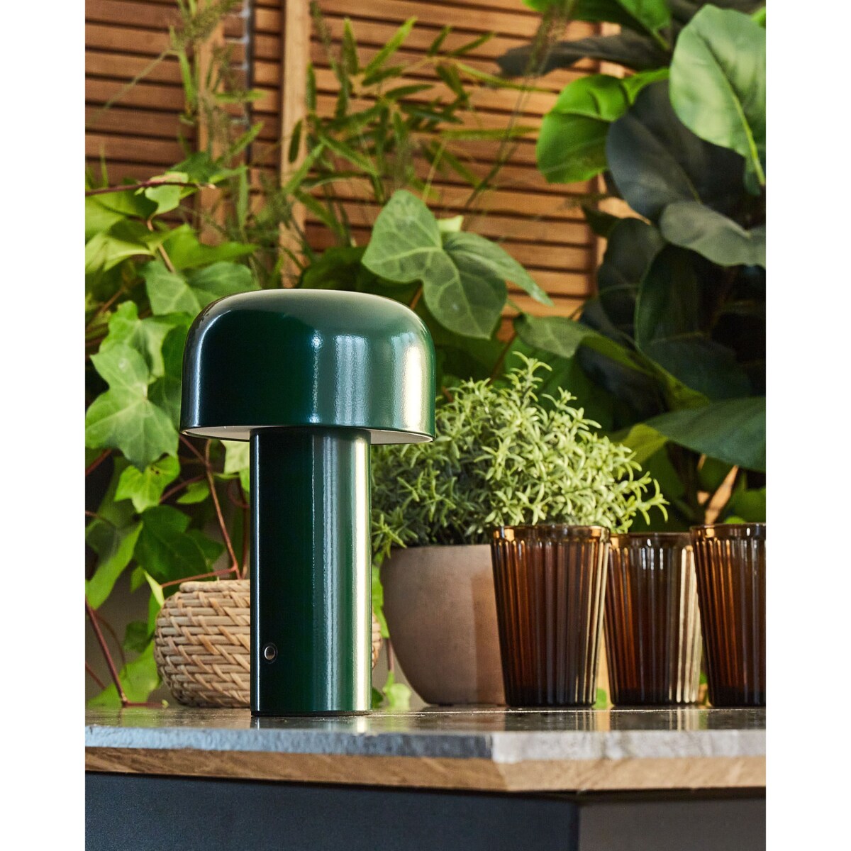 Bezprzewodowa lampa stołowa metalowa zielona BESOS