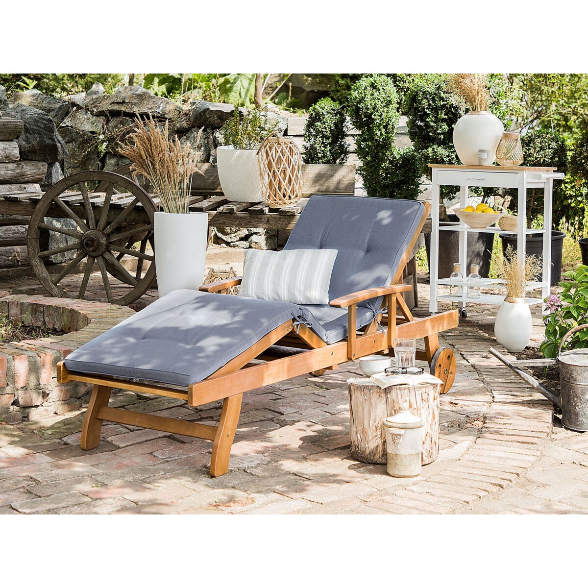 Leżak ogrodowy drewno akacjowe z poduszką niebieską JAVA