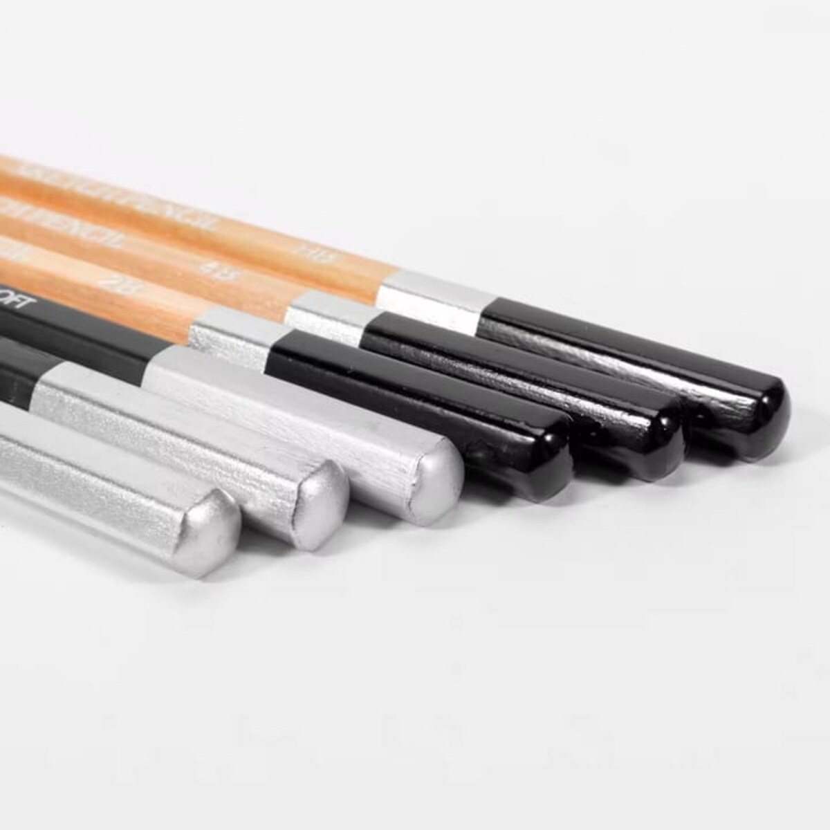 ZESTAW OŁÓWKÓW DO SZKICOWANIA RYSOWANIA PROFESJONALNY 18 el OŁÓWKI WĘGIEL