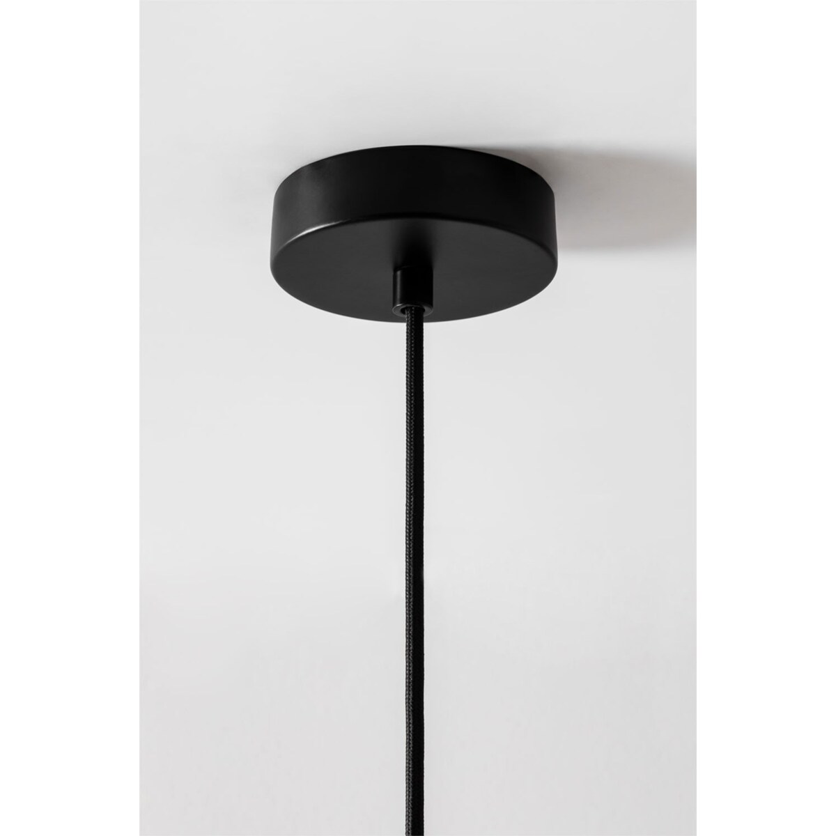 Lampa wisząca beżowo-czarna Benavid Ø75 cm