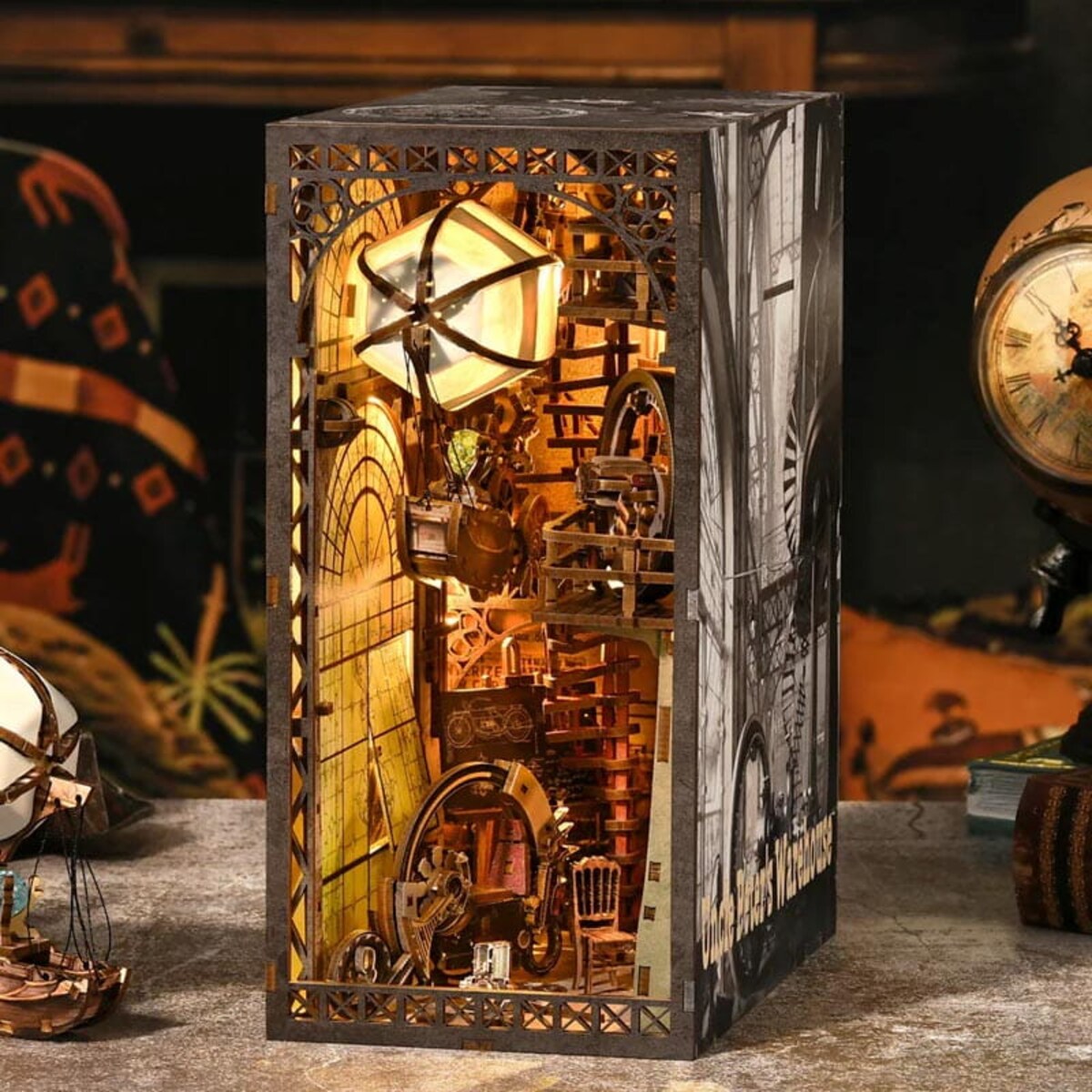 Miniaturowy domek Book Nook - Nautilius