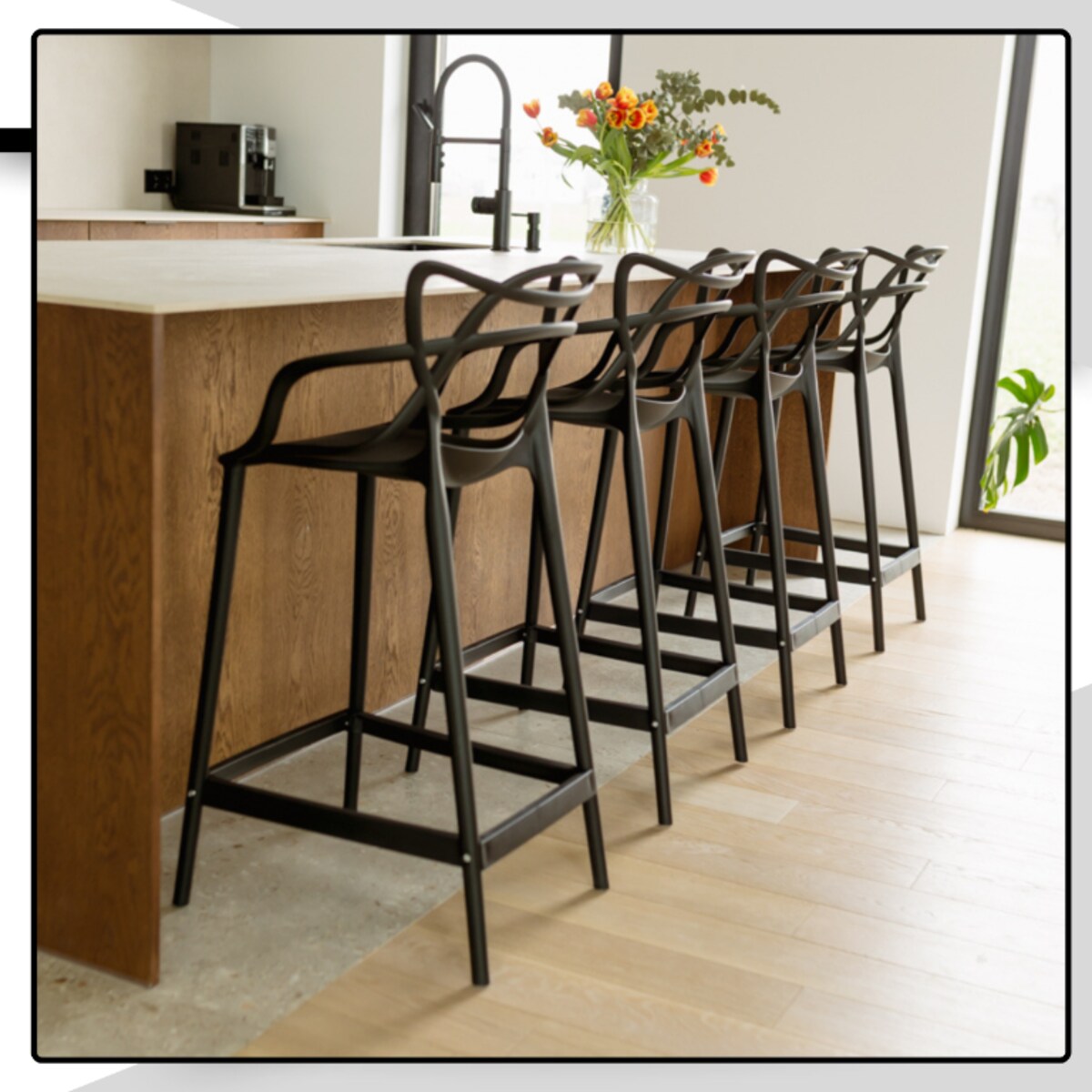 Hoker barowy plastikowy czarny ażurowy nowoczesny plastikowy do wyspy loft