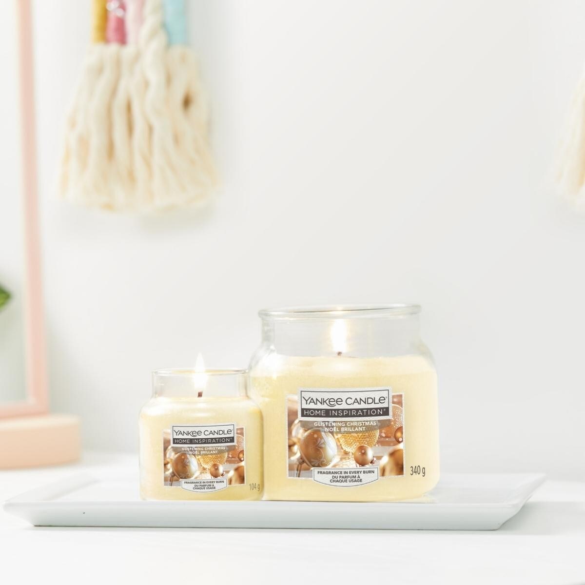 HI świeca średnia GLISTENING CHRISTMAS