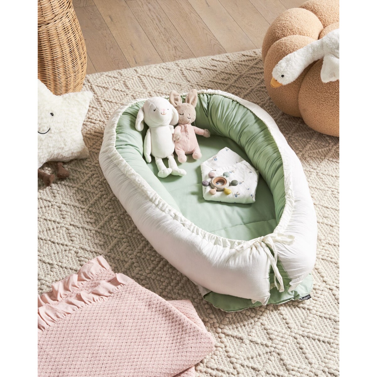 Kokon niemowlęcy 55 x 90 cm jasnozielony z białym EREB