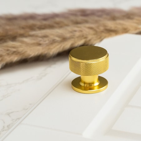 Gałka meblowa uchwyt do mebli złota okrągła 30 mm