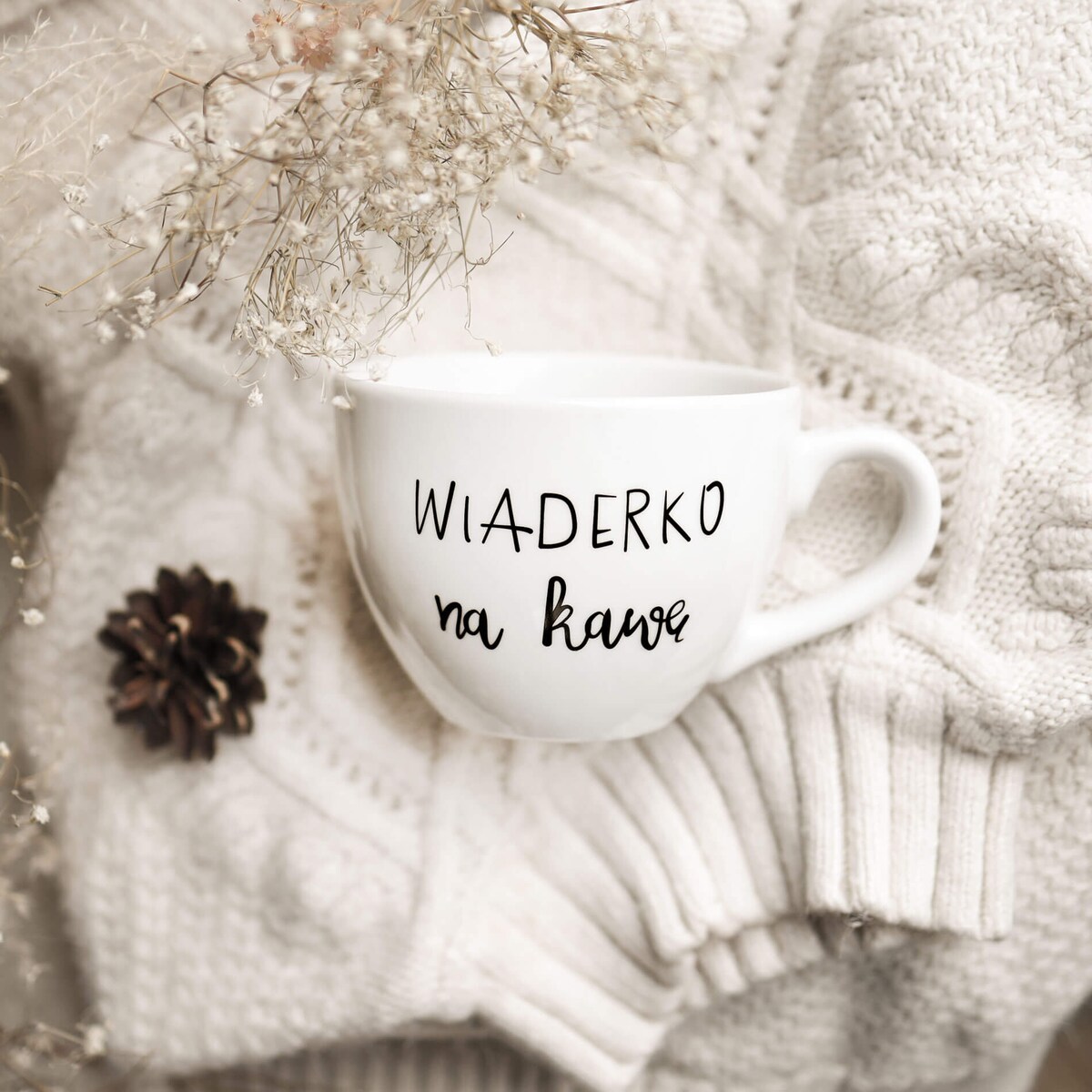 Biały Kubek Porcelanowy 500 ml - Napis Wiaderko Na Kawę dla Kawosza na Urodziny