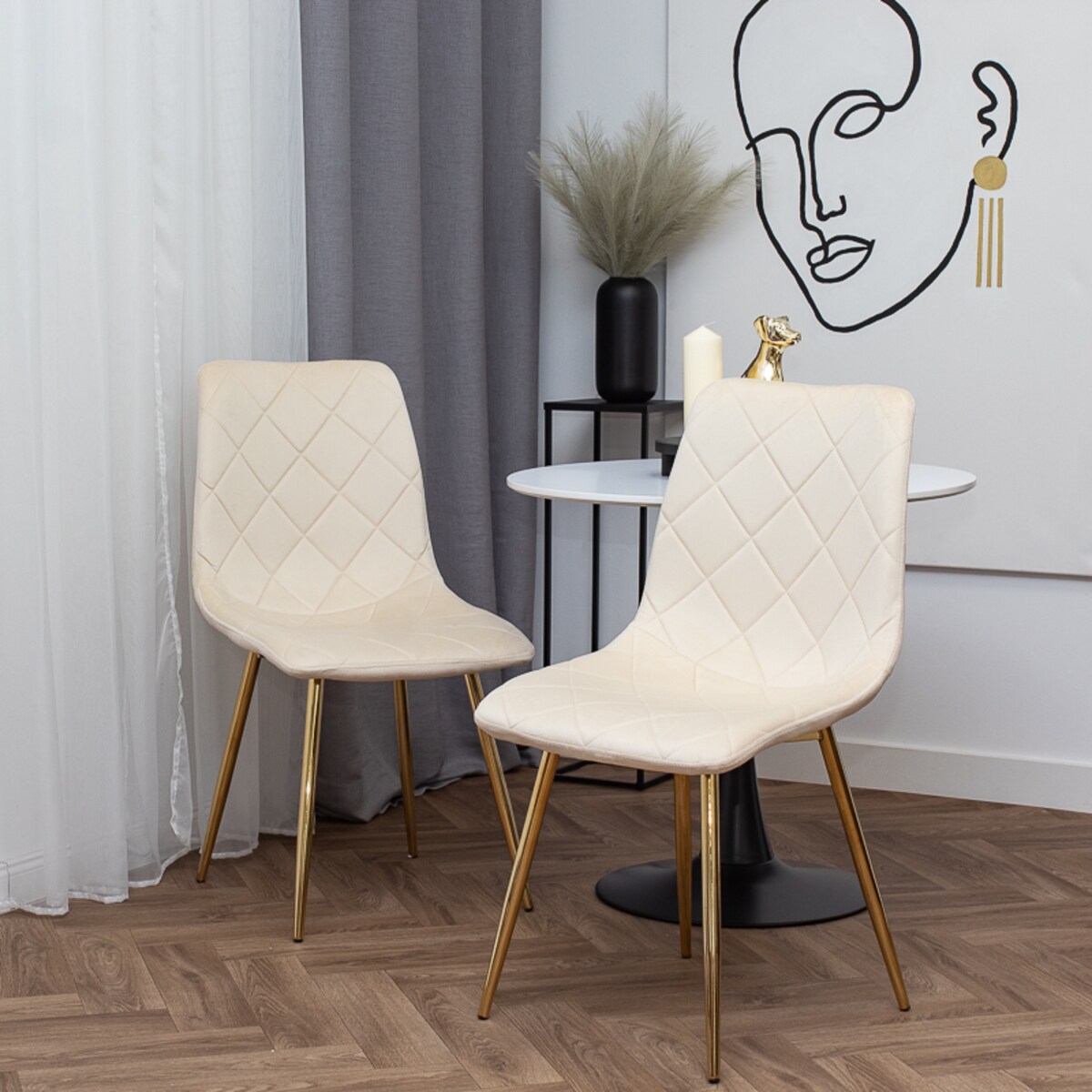 Krzesło tapicerowane beżowe welurowe pikowane glamour złote nogi