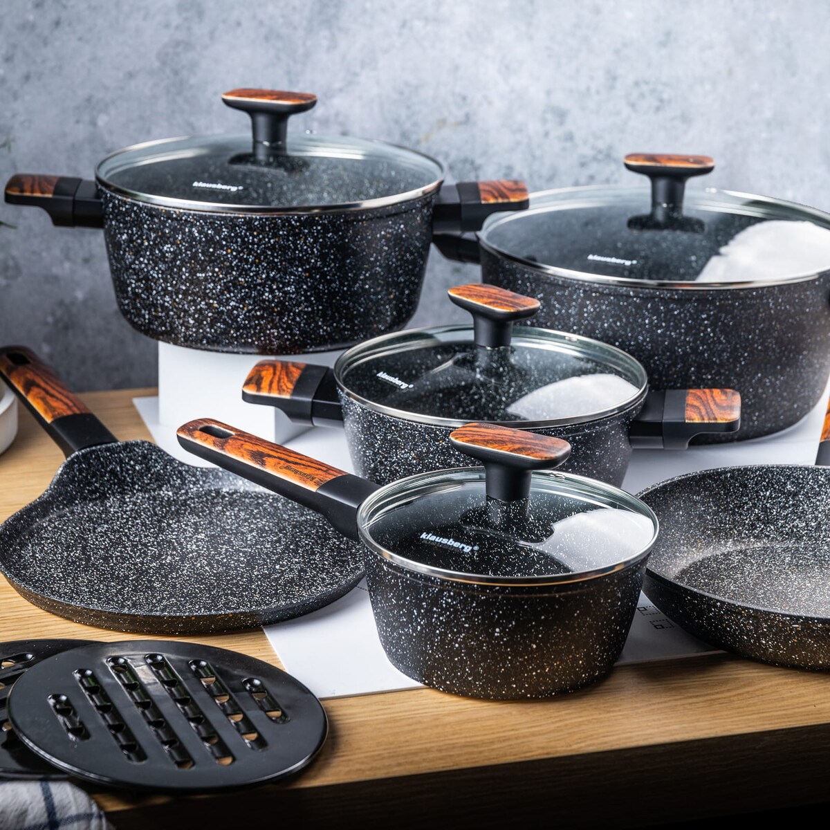 Komplet garnków z marmurkową powłoką nieprzywierającą 12-ele KLAUSBERG