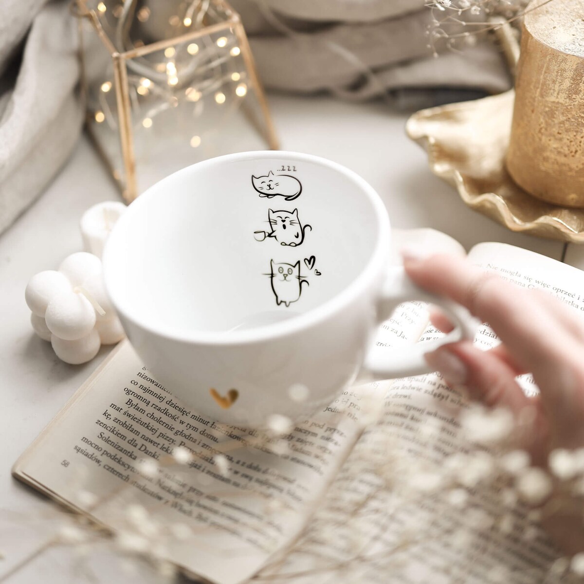 Biały Kubek Porcelanowy 500 ml - Grafika Trzech Małych Kotków dla Miłośnika Kotów na Urodziny