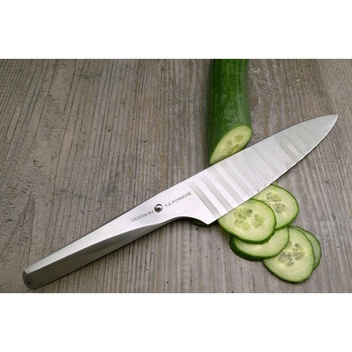 Nóż szefa kuchni Type 301 karbowany 20 cm