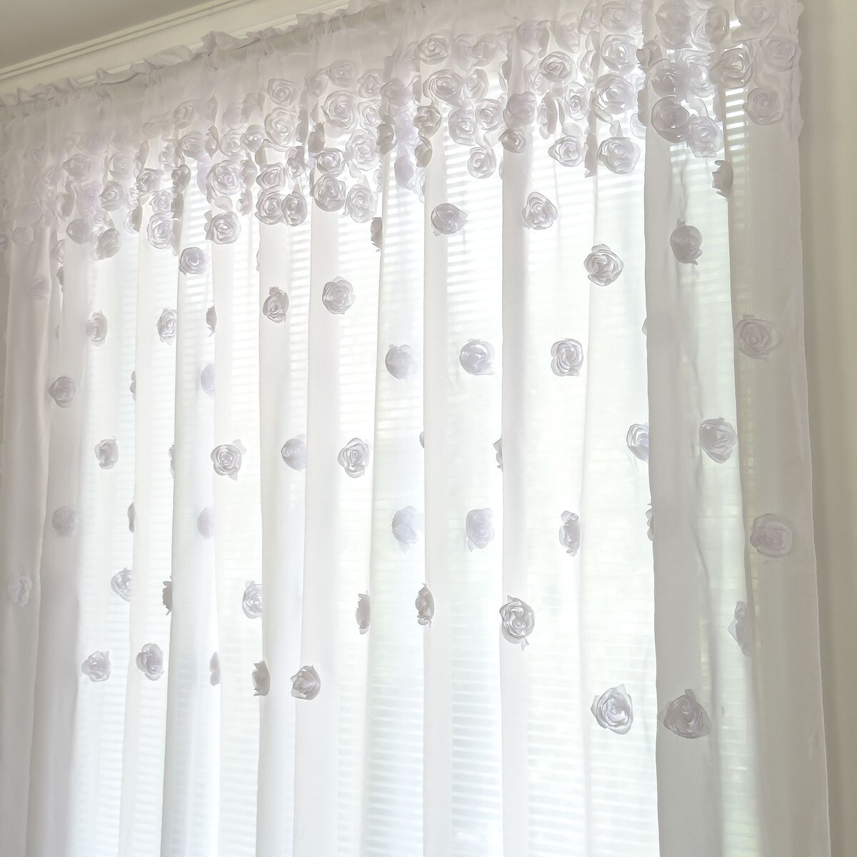 firana "french roses" z aplikacją 3d róże 300x140 taśma | biała
