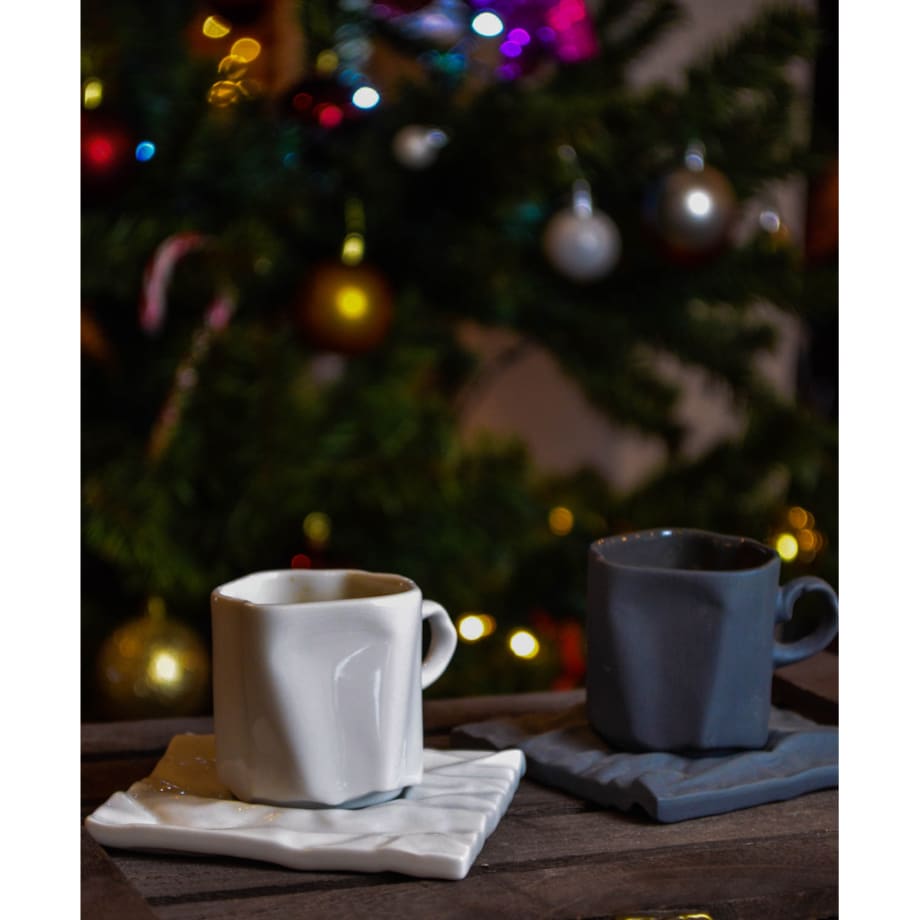 Filiżanka do espresso Pogięta 100 ml ze spodkiem czarna CD27