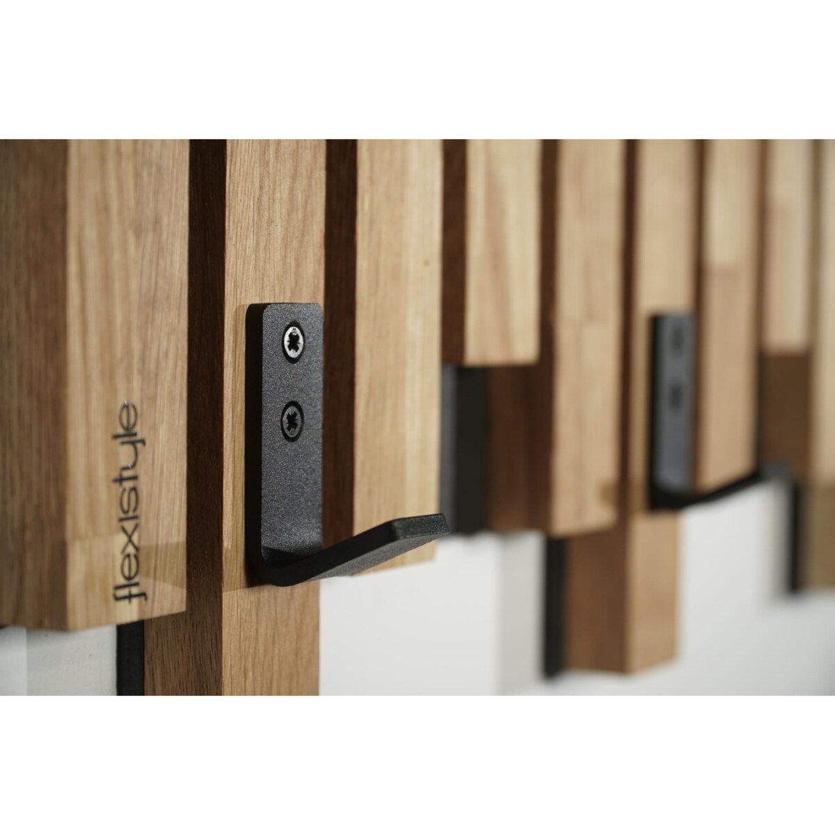 Wieszak ścienny na ubrania Lamele Mini 80cm