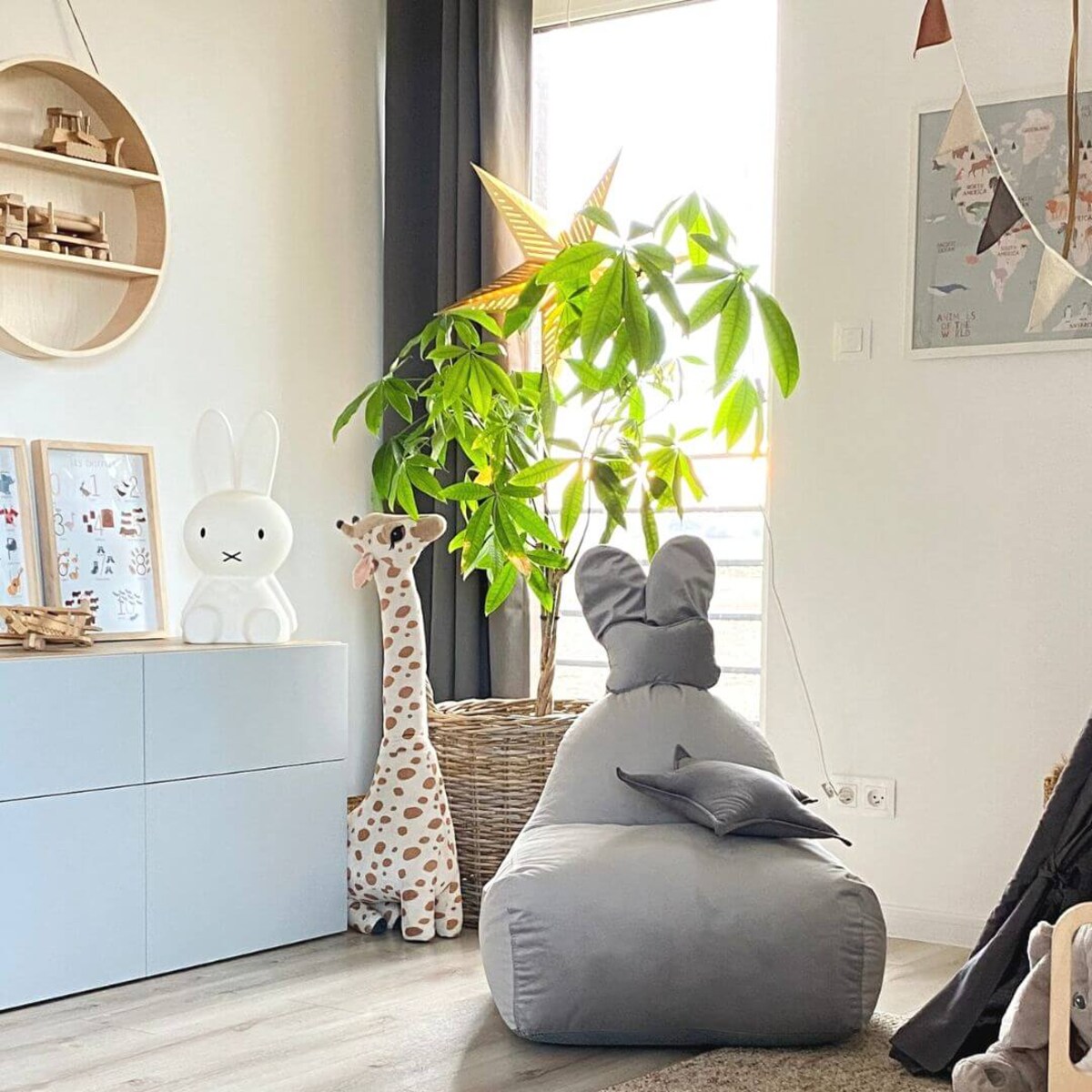 PUF FUNNY BUNNY WELUR JASNY SZARY