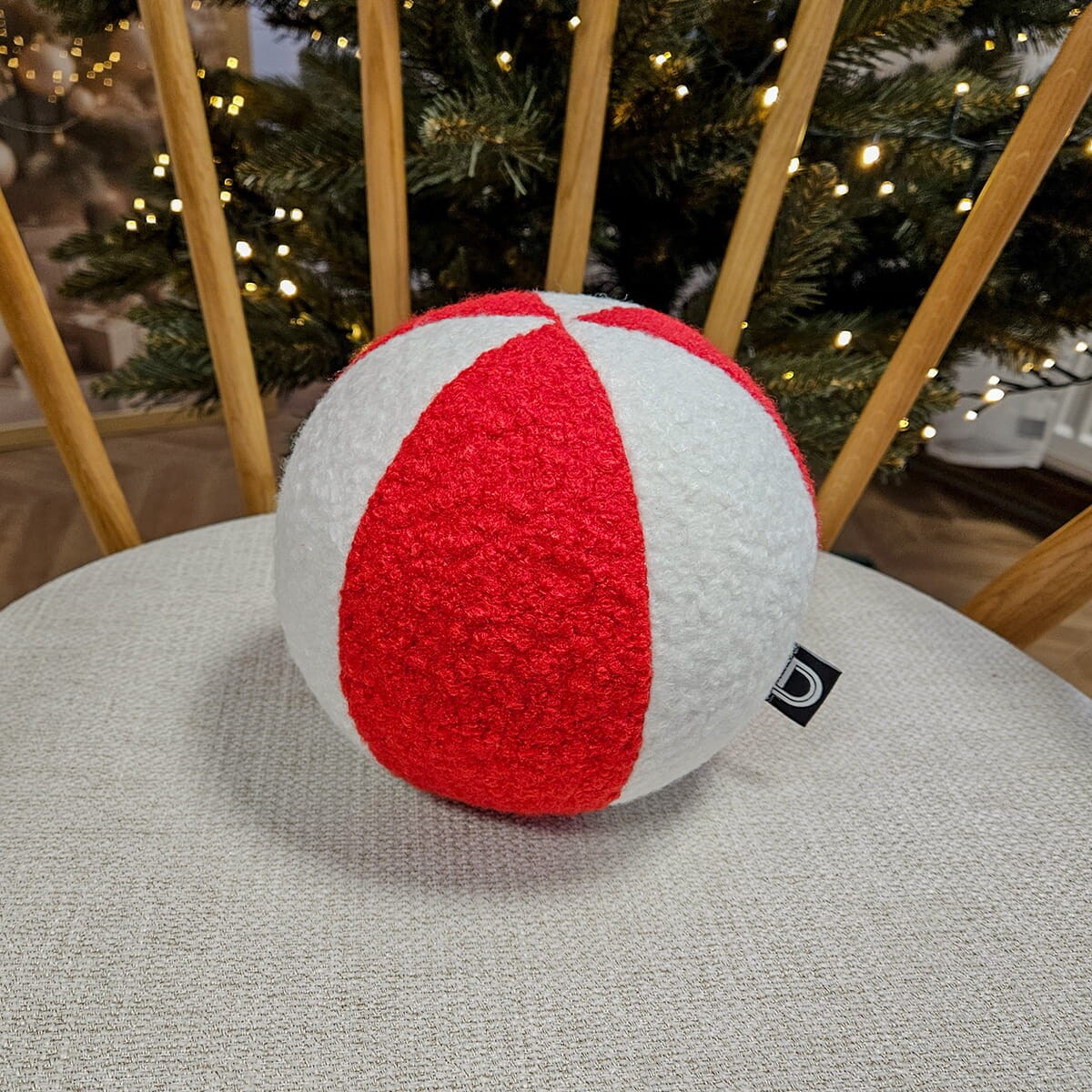 Poduszka SOFT LOOP | biało - czerwona mała kula