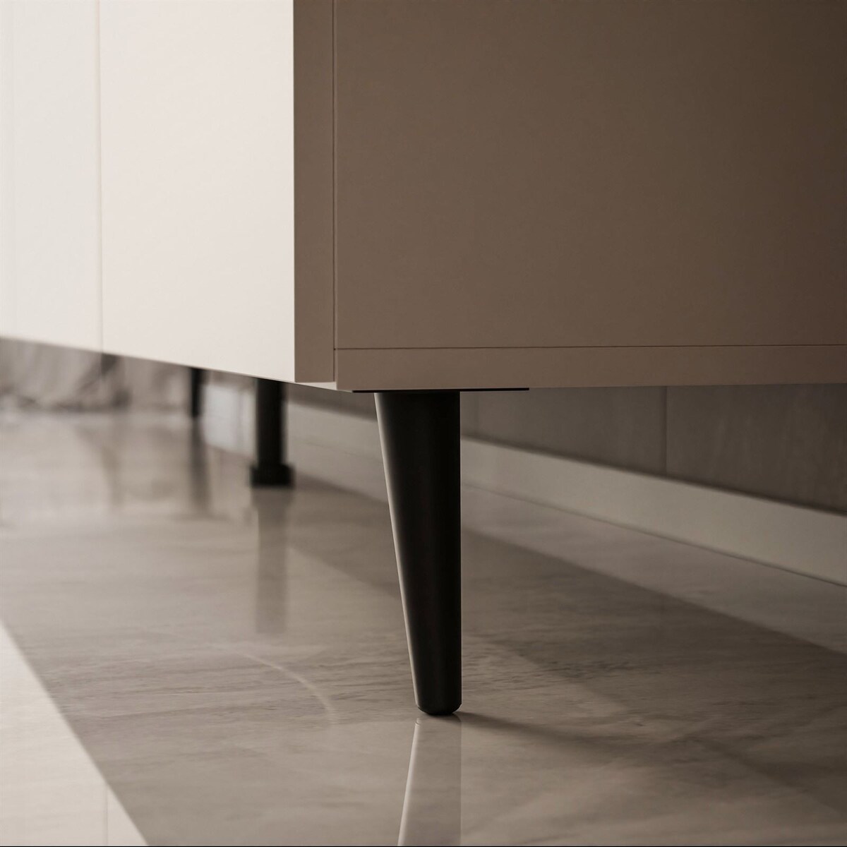 Szafka RTV COLGANTE KASZMIR 200 cm czarne nogi