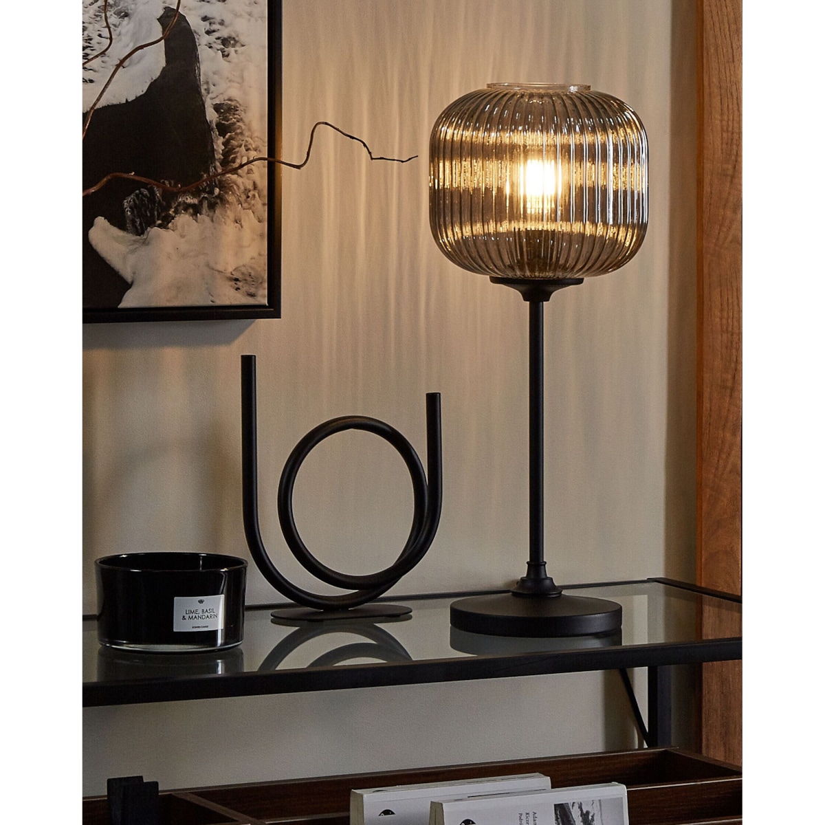 Lampka stołowa metalowa czarna TOSNA