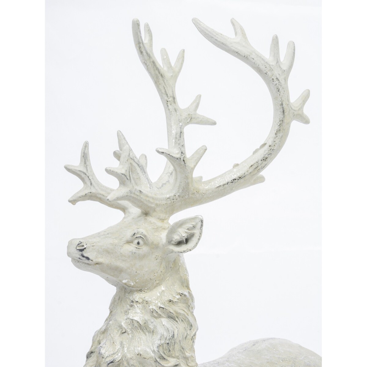 Dekoracja - figurka stojącego białego jelenia 52x15x30 cm KARGU