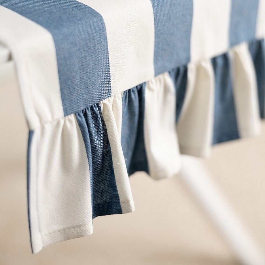 Bieżnik z falbaną 40x160 cm 40x160 niebiesko-białe pionowe pasy (5,5cm)