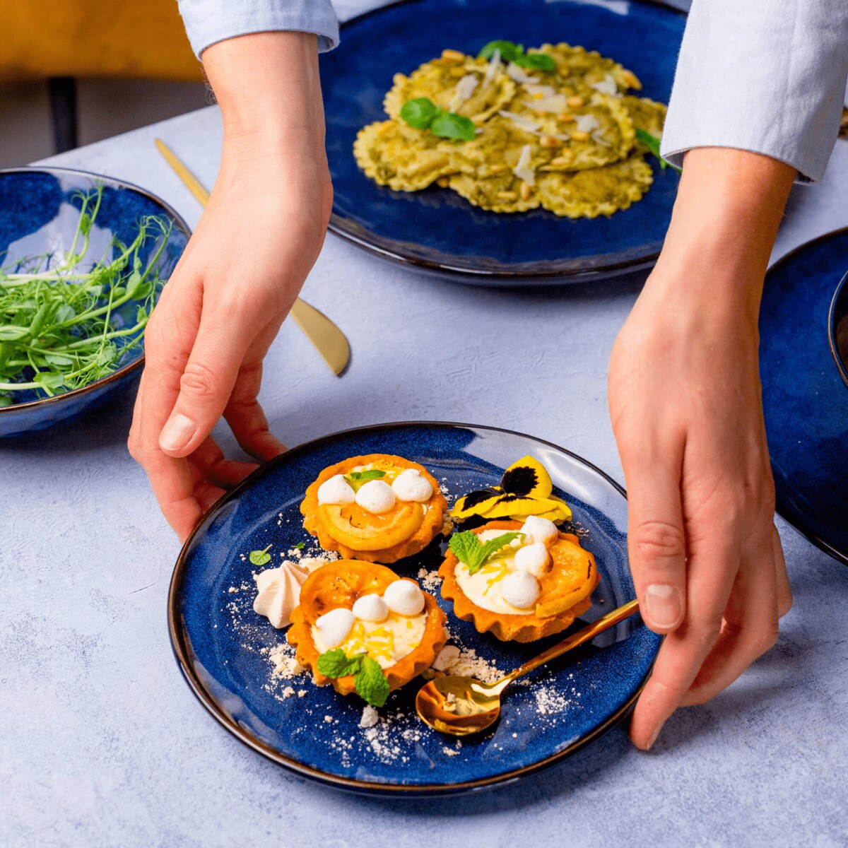 Serwis obiadowy Uminami niebieski na 12 osób 36 szt. Nowoczesny Do zmywarki Komplet talerzy