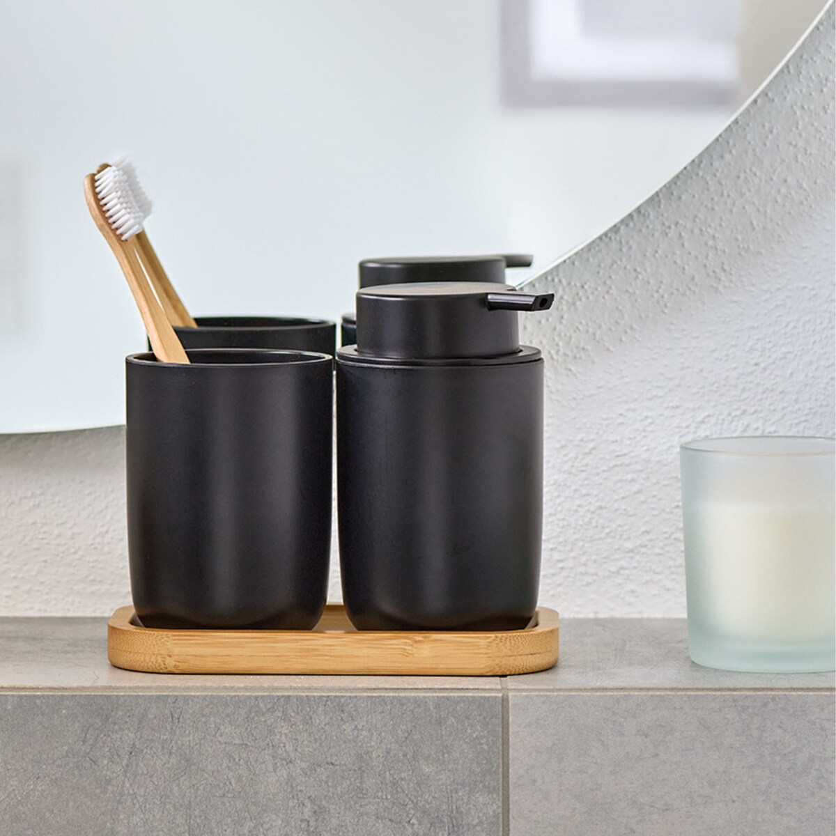 Zestaw akcesoriów łazienkowych, pojemnik na szczoteczkę i dozownik do mydła ZELLER