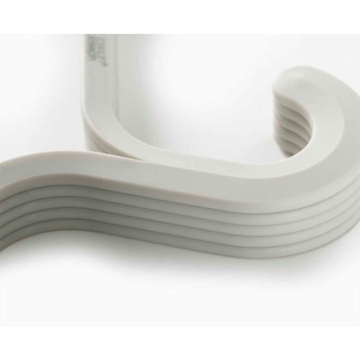 Zestaw 5 wieszaków na ubrania Orderly Joseph Joseph