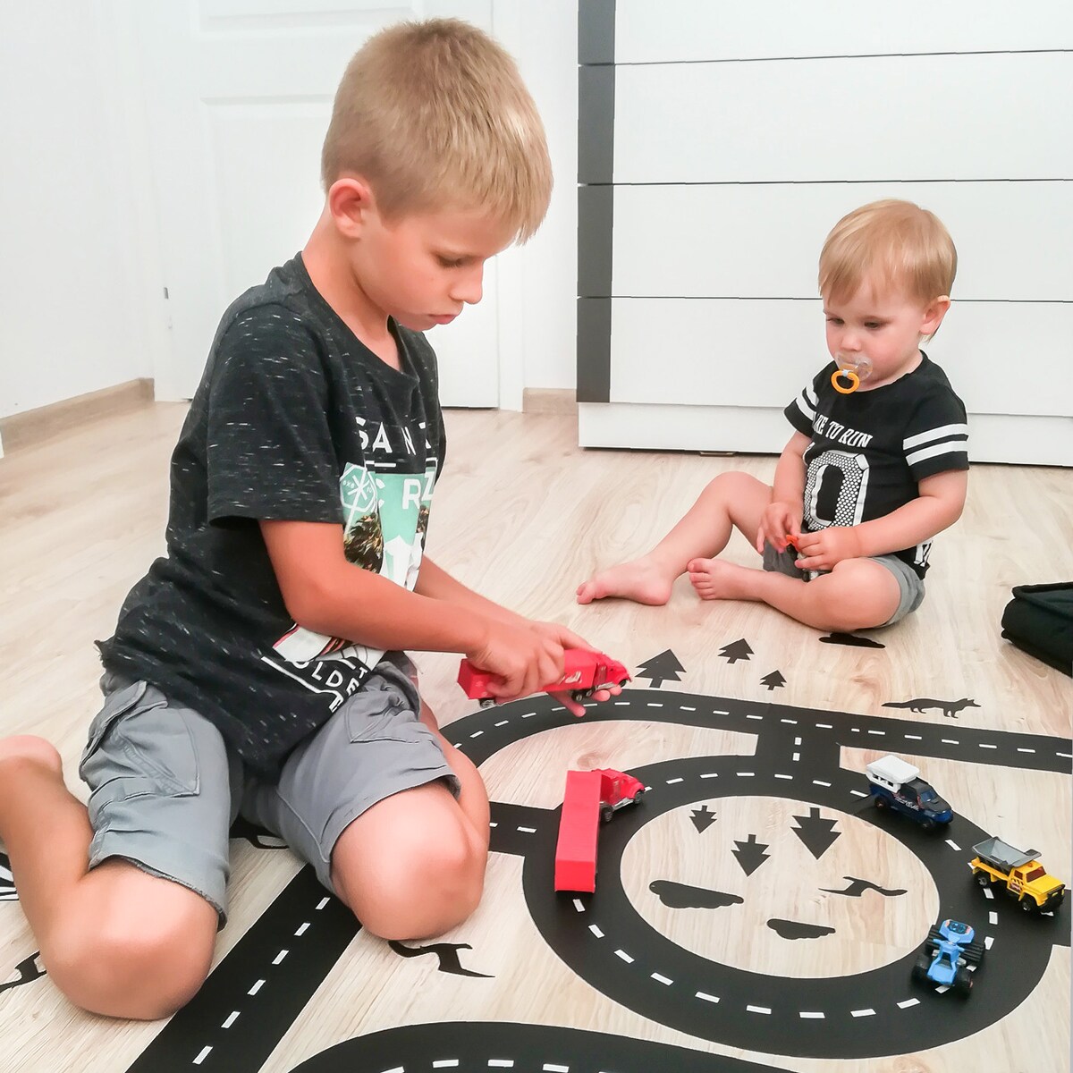 Naklejka Forest Track, 146x104 cm