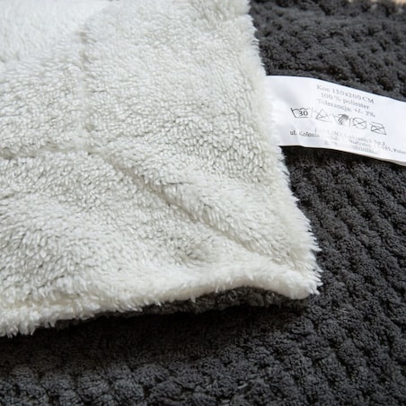 Grafitowy Koc Narzuta z Mikrofibry Baranek 150x200 Sherpa