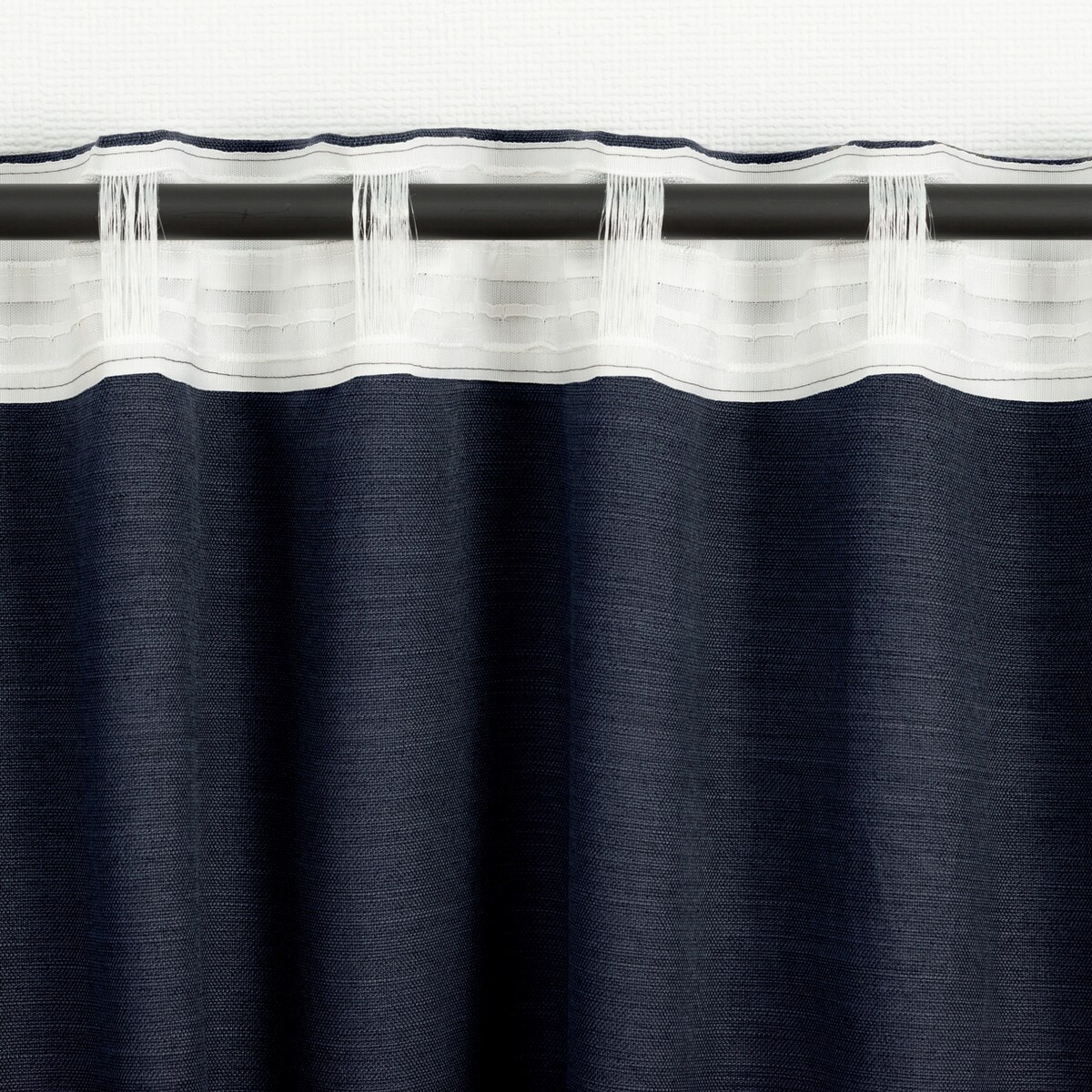 Zasłona BASIC na taśmie marszczącej 140x280 cm granatowy 1 szt. 140x280 granatowy-niebieski