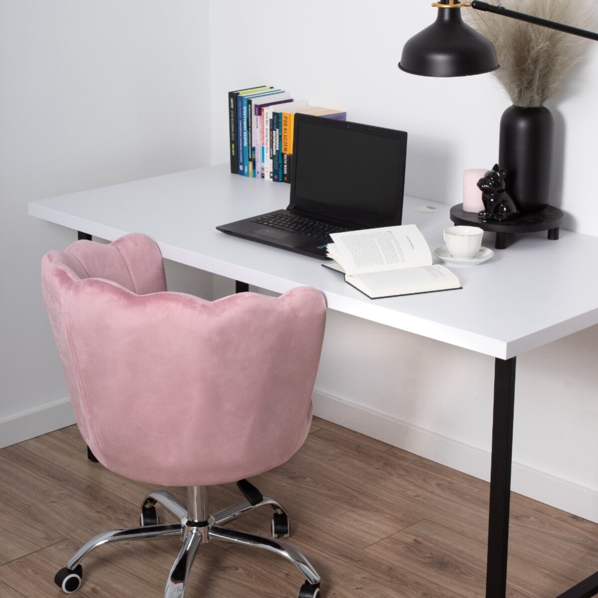 Fotel biurowy krzesło obrotowe welurowe regulowane muszelka