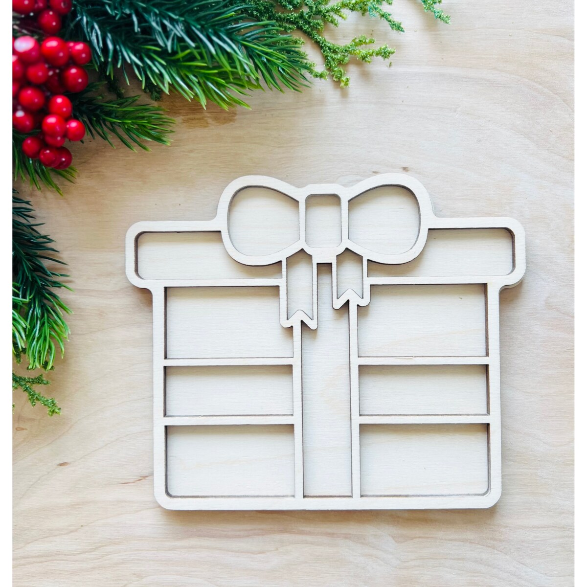 Wysypywanka sensoryczna PREZENT drewniana