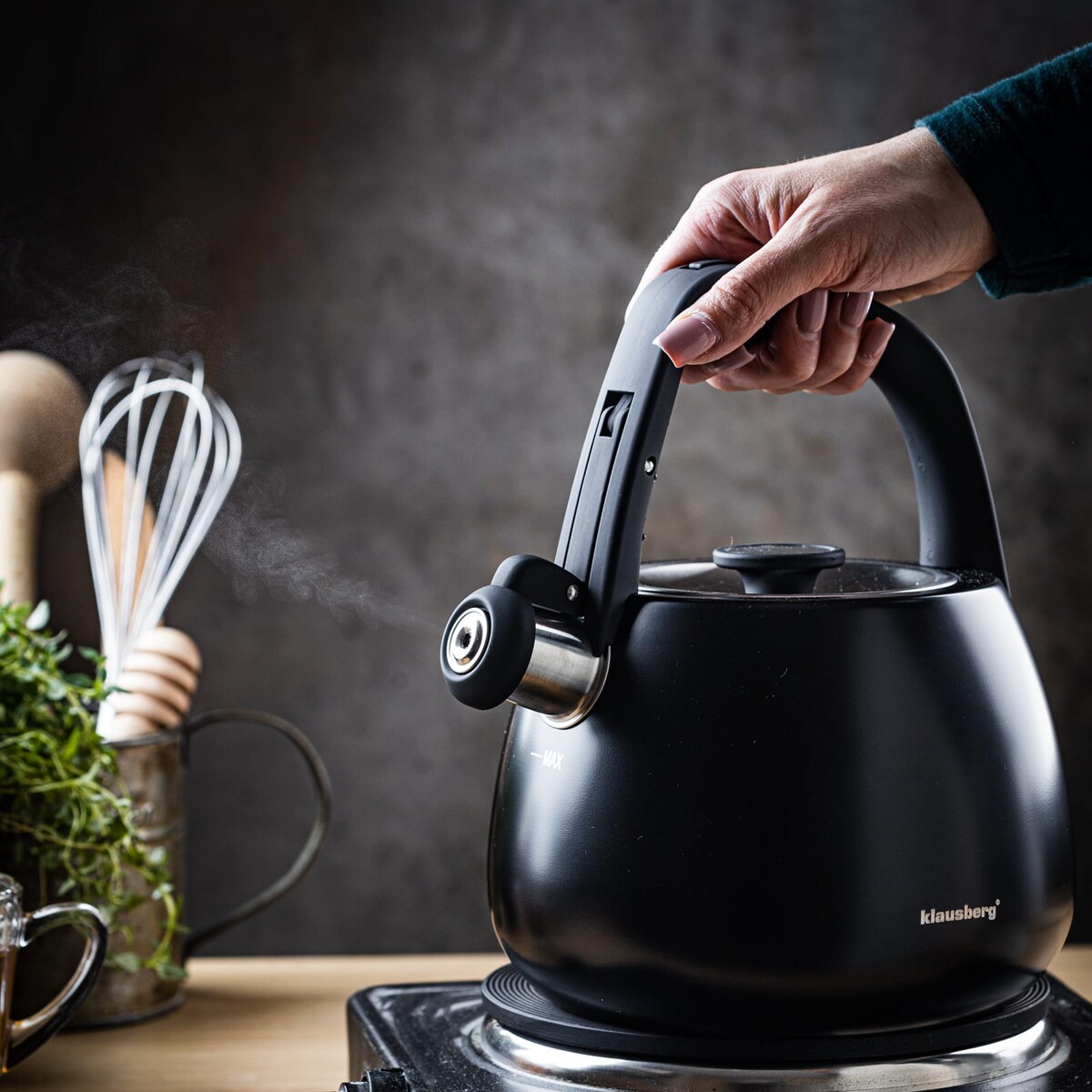 Czajnik stalowy na gaz 2.5L indukcja czarny matowy KLAUSBERG