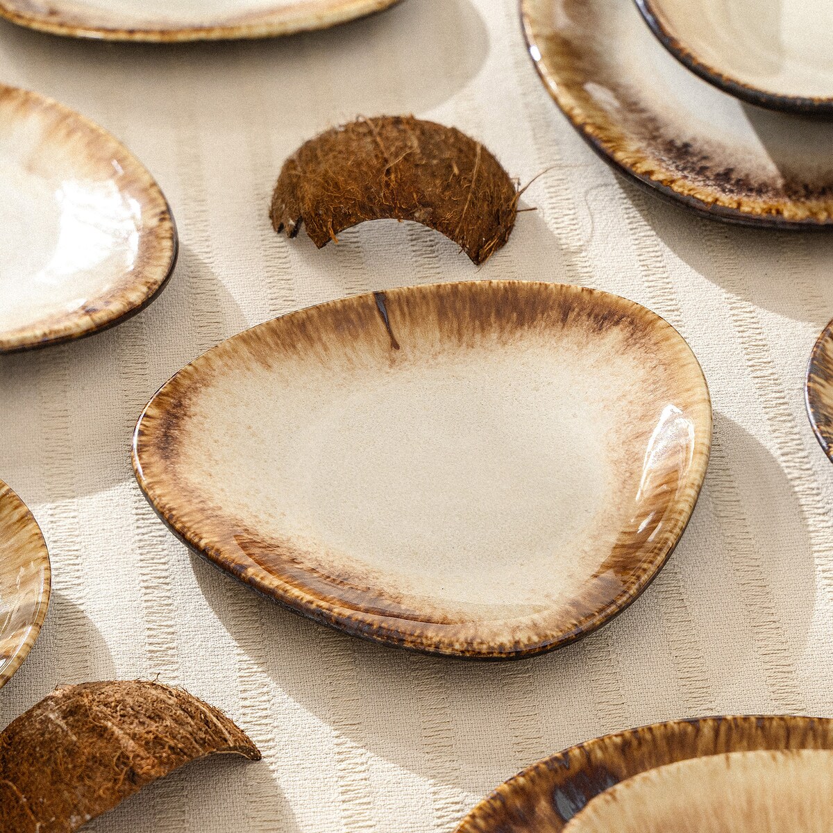 Konsimo PRIMA Zestaw kawowo-śniadaniowy 6 os. (42 el.) , jasnobeżowy