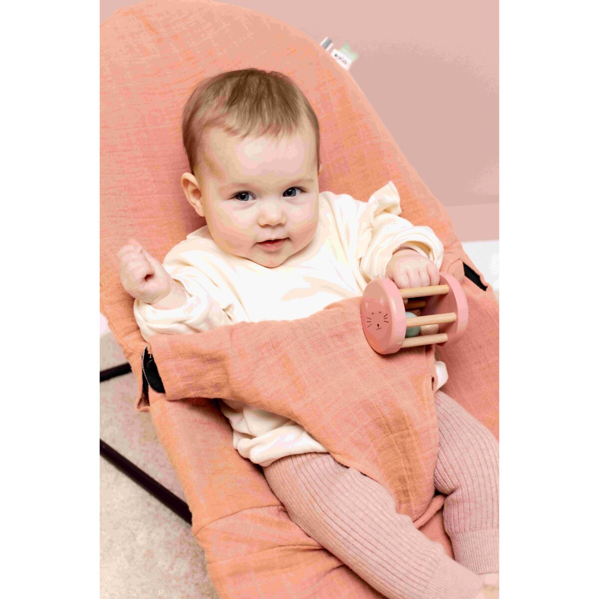 Drewniana grzechotka roller Trixie Baby - Kot