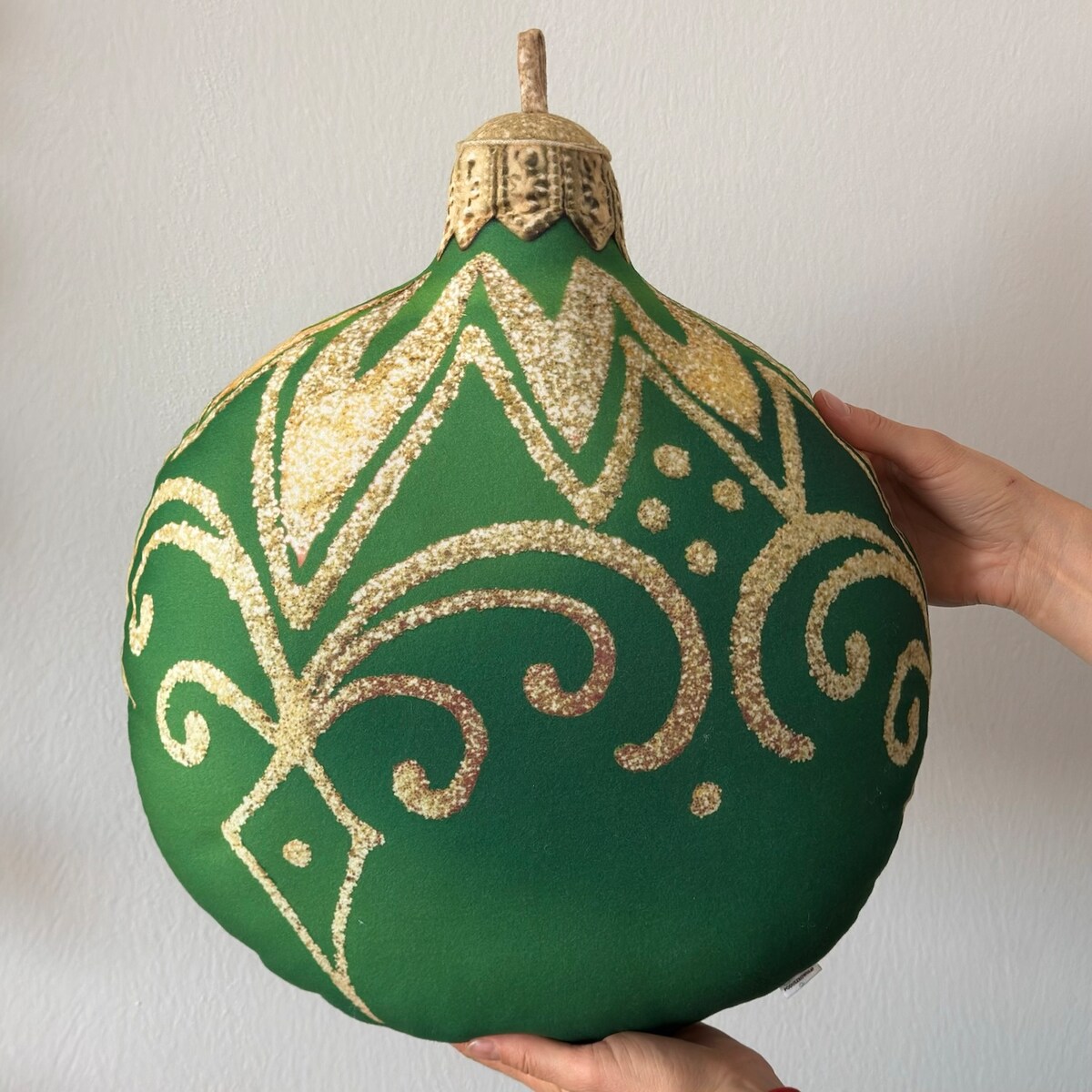 Poduszka dekoracyjna zielona Bombka mała