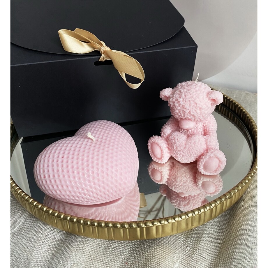 Zestaw prezentowy miś misiu, serce "Teddy Bear in Love " świece ekologiczne sojowe różowe